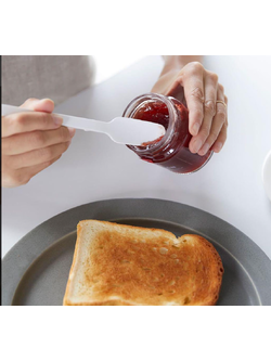 tower silicone spoon Yamazaki ช้อนซิลิโคน Tower ช้อนตัดแยม ปาดแยม จากญี่ปุ่น สามารถวางได้ ขูดแยมที่ก้นขวดได้หมดเกลี้ยง และปาดแยมง่ายๆ Size : 2.5 x 19 cm