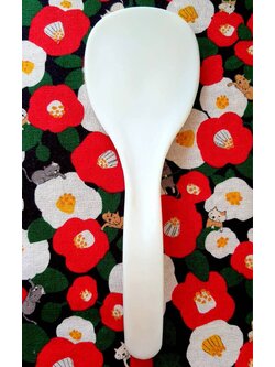 ทัพพี สำหรับ ตักข้าว ทัพพี ซุยข้าว ให้ข้าวฟู ข้าวเหนียว / ข้าวญี่ปุ่น ใช้ผสมข้าวปั้น จากญี่ปุ่น ทนความร้อน แข็งแรง Size : 20 cm