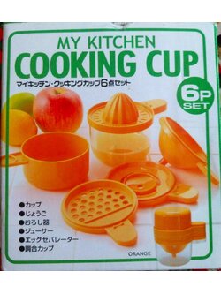 ชุดถ้วยทำอาหาร My Kitchen จำนวน 6 ชิ้น จากญี่ปุ่น คุณภาพดี ใช้งานง่าย สะดวกต่อการใช้ 1 set มี ⭐︎ถ้วย ⭐︎กรวย ⭐︎ที่ขูด ⭐︎ที่คั้นน้ำผลไม้ ⭐︎ที่แยกไข่ ⭐︎ถ้วยผสม สะดวกมากเพราะสามารถวางซ้อนกันได้และไม่เปลืองพื้นที่