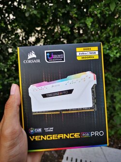 Ram Corsair VENGEANCE PRO RGB (WHITE) DDR4 16GB(8x2)/3600