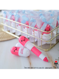 ของชำร่วยแต่งงานปากกาแคปซูล ติดโบว์ พร้อมป้ายชื่อ 👉 เริ่มต้น9 บาท น่ารักมากๆ แถมใช้งานได้จริง
