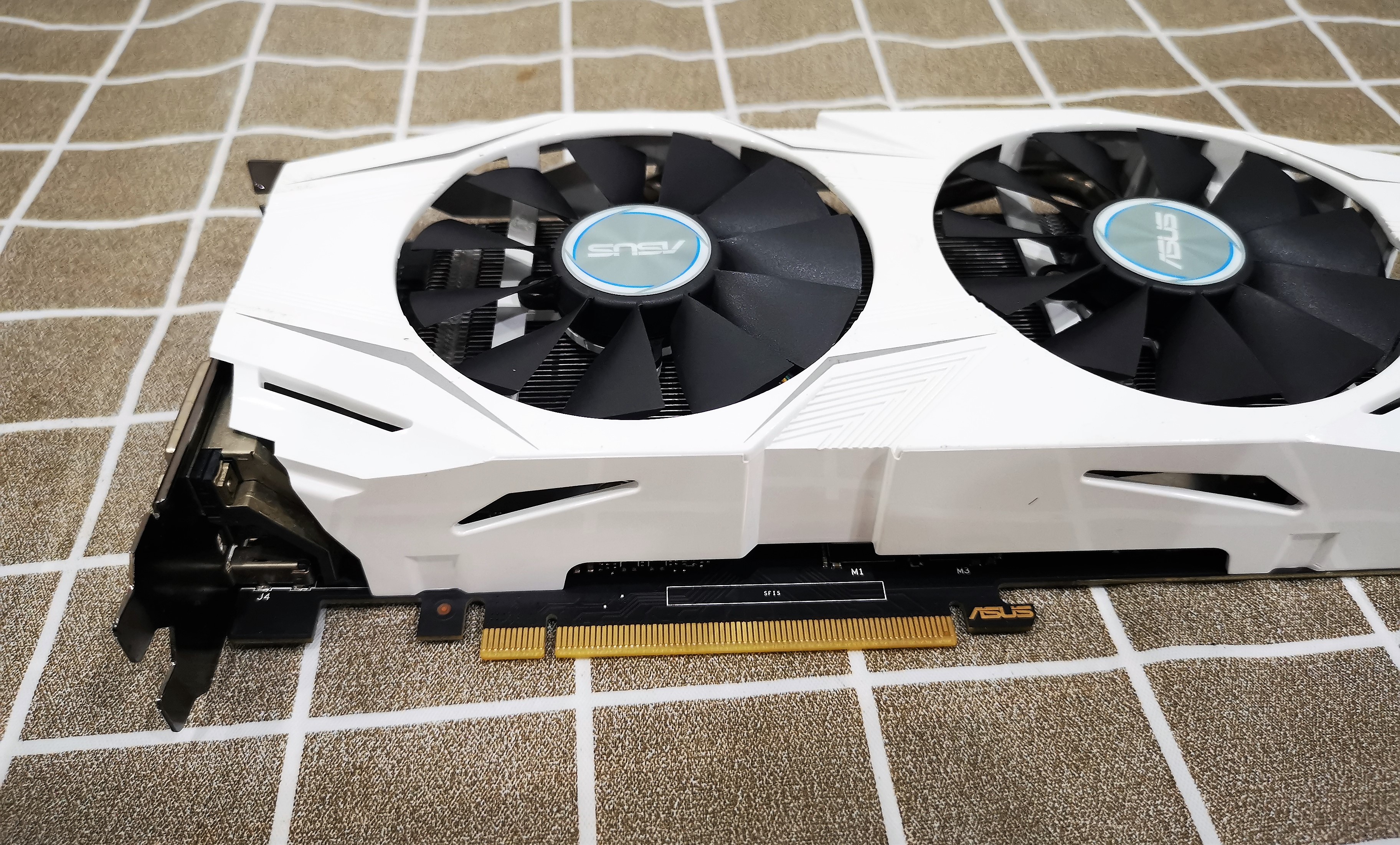 Asus GTX 1060 3GB Dual