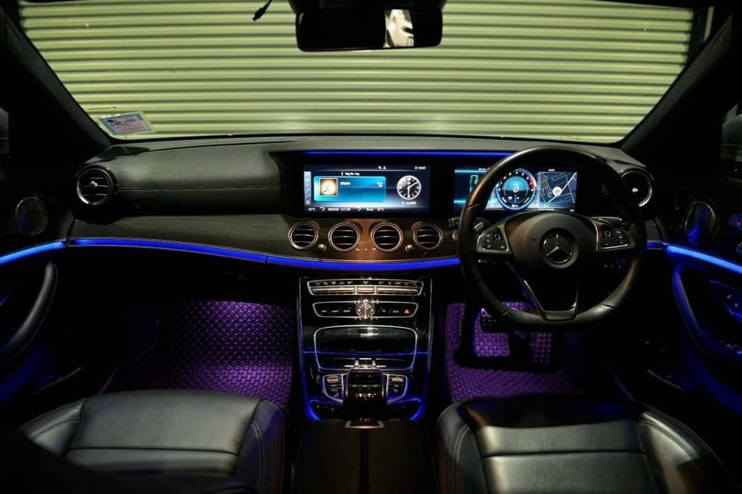 Mercedes-Benz E350e AMG ปี 2018