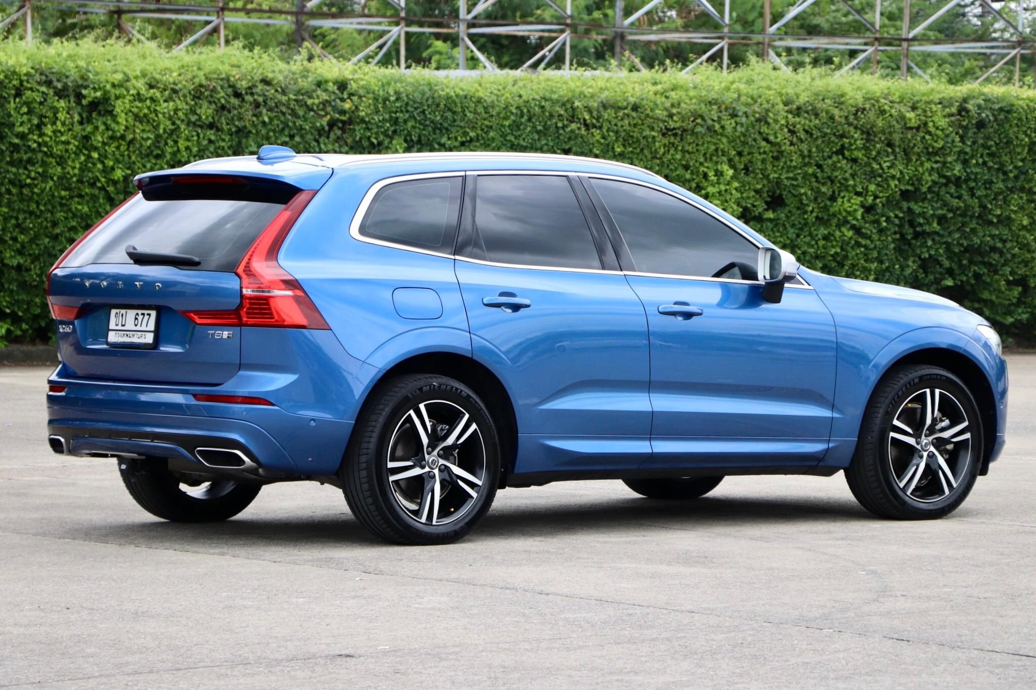 VOLVO XC60 2.0 T8 Recharge R-DESING ปี2018