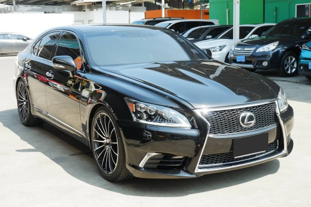 LEXUS LS460 สีดำ ปี 2011