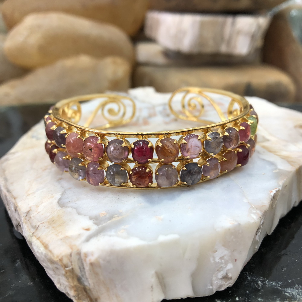 กำไลข้อมือ พลอยแท้ สปิเนล (Spinel) พลอยพม่า มีตำหนิ เล่นไฟสีสวยทุกเม็ด
