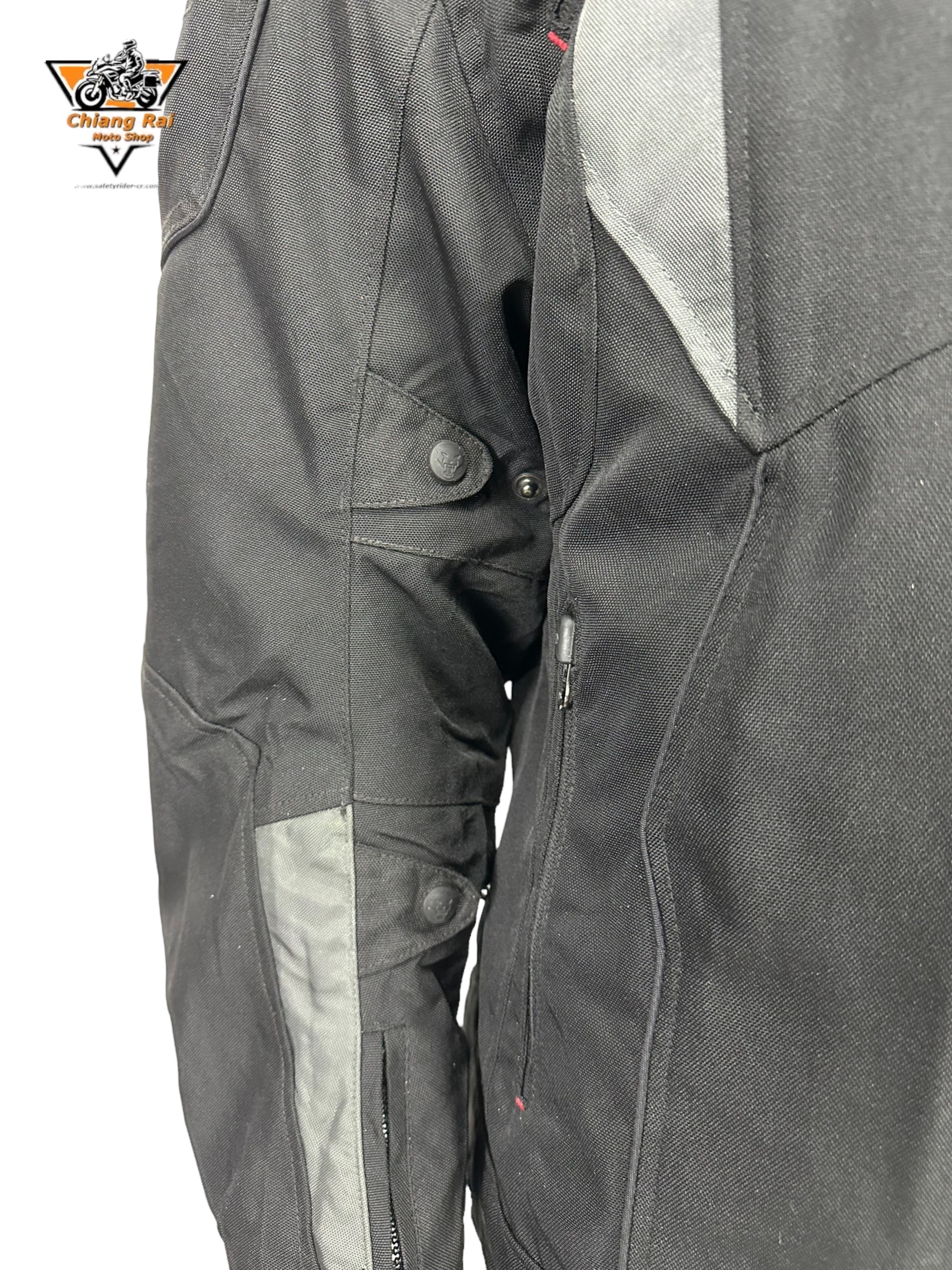 เสื้อขี่มอเตอร์ไซด์( มือสอง) RCSA 784 : อก 50" ยาว 27" (XL) Furygan