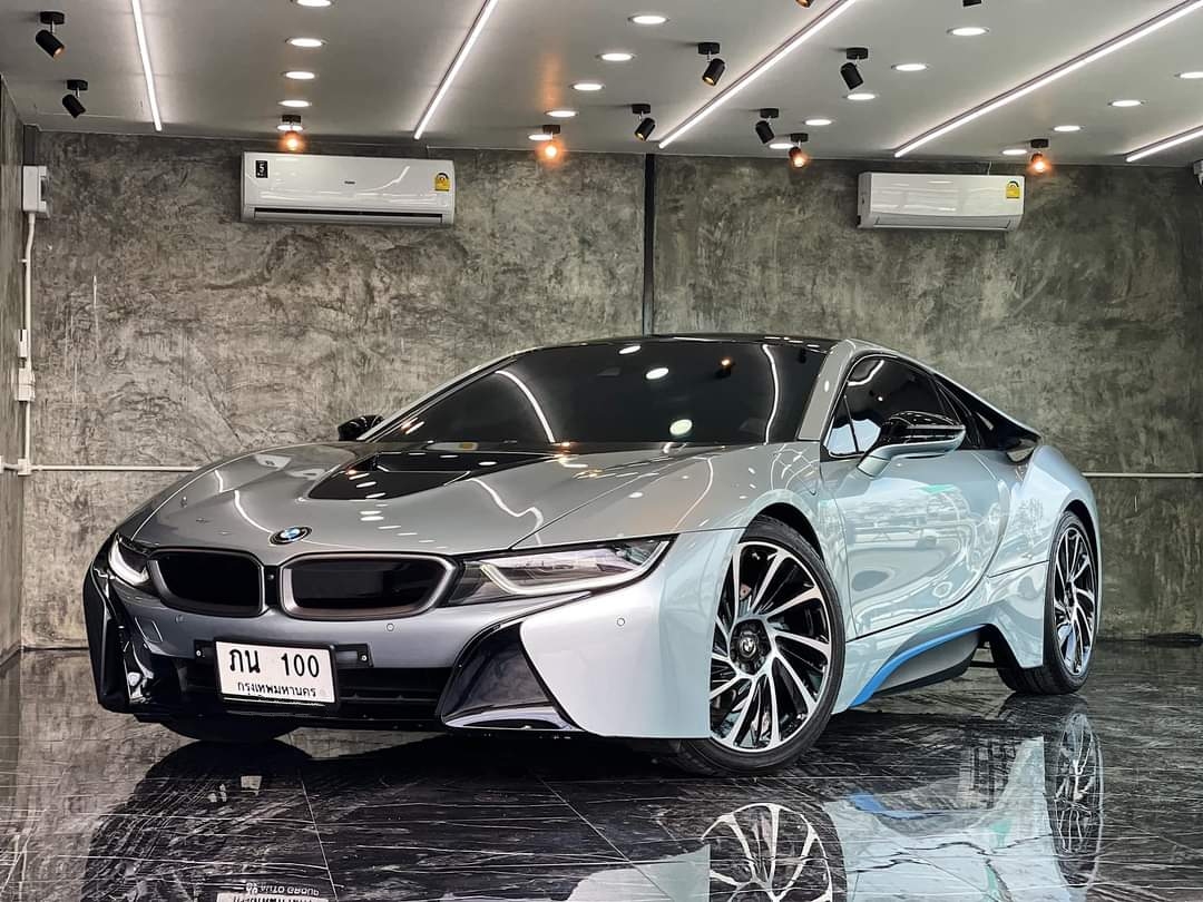 BMW i8 eDrive ปี 2015
