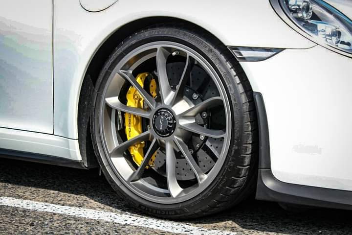 PORSCHE 911 GT-3 ปี 2015