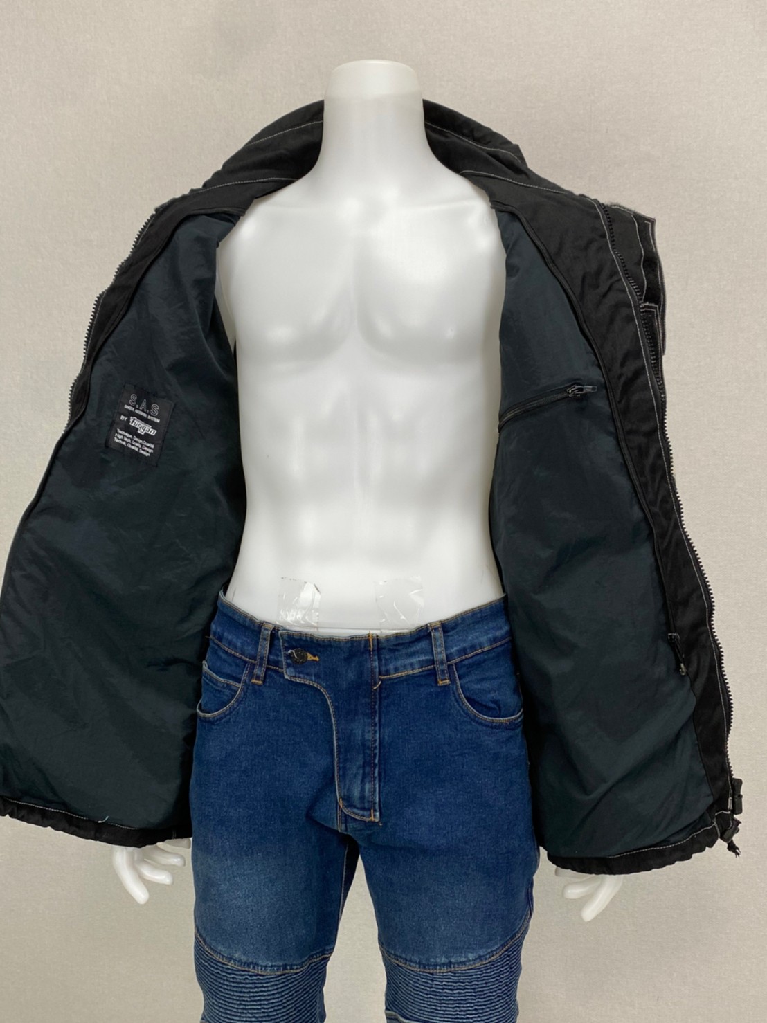 เสื้อขี่มอเตอร์ไซด์( มือสอง) RCTA 131 อก 50" ยาว 32" ยี่ห้อ**Furygan**