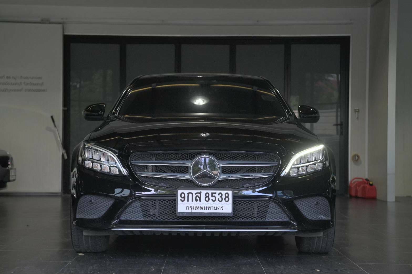 Mercedes-Benz C300e Avantgrade ปี 2020
