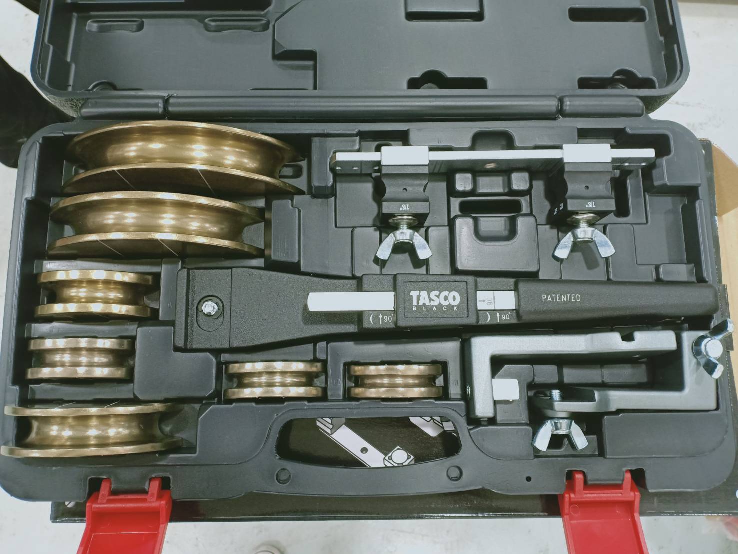 เบนเดอร์ TASCO TB770