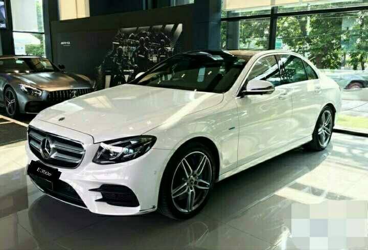 Mercedes-Benz E350 2.0 W213 (ปี 16-20) e AMG Dynamic Sedan AT ปี 2018