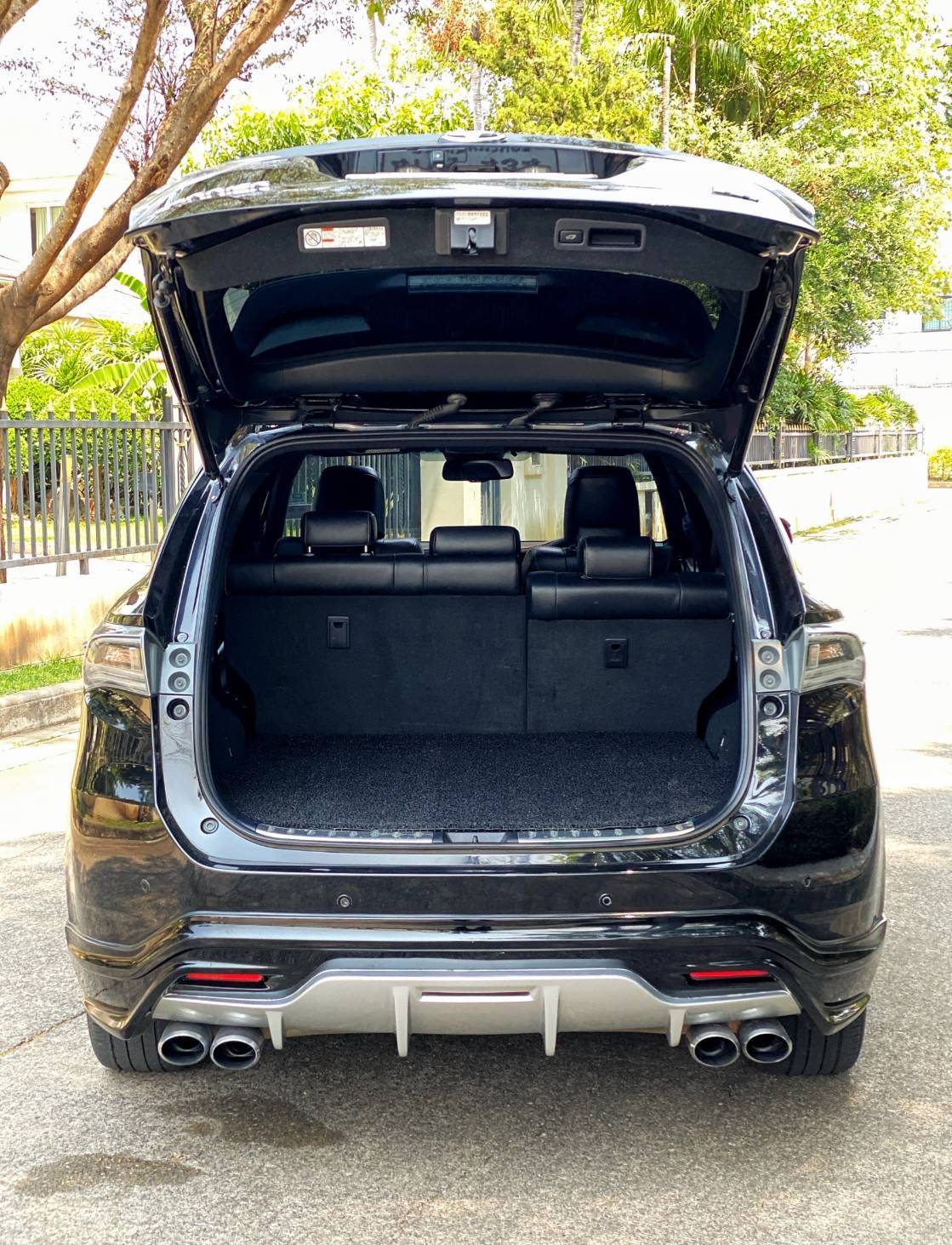 Toyota Harrier 2.5 HV Hybrids Premium Package ปี 2014