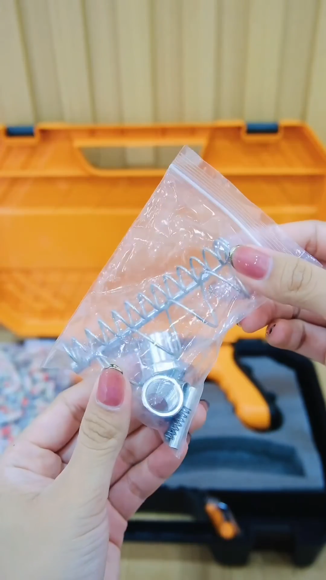 ปืนยิงตะปูแรงดันสูง ยี่ห้อ Onsen แถมดอกตะปู 100 ตัว