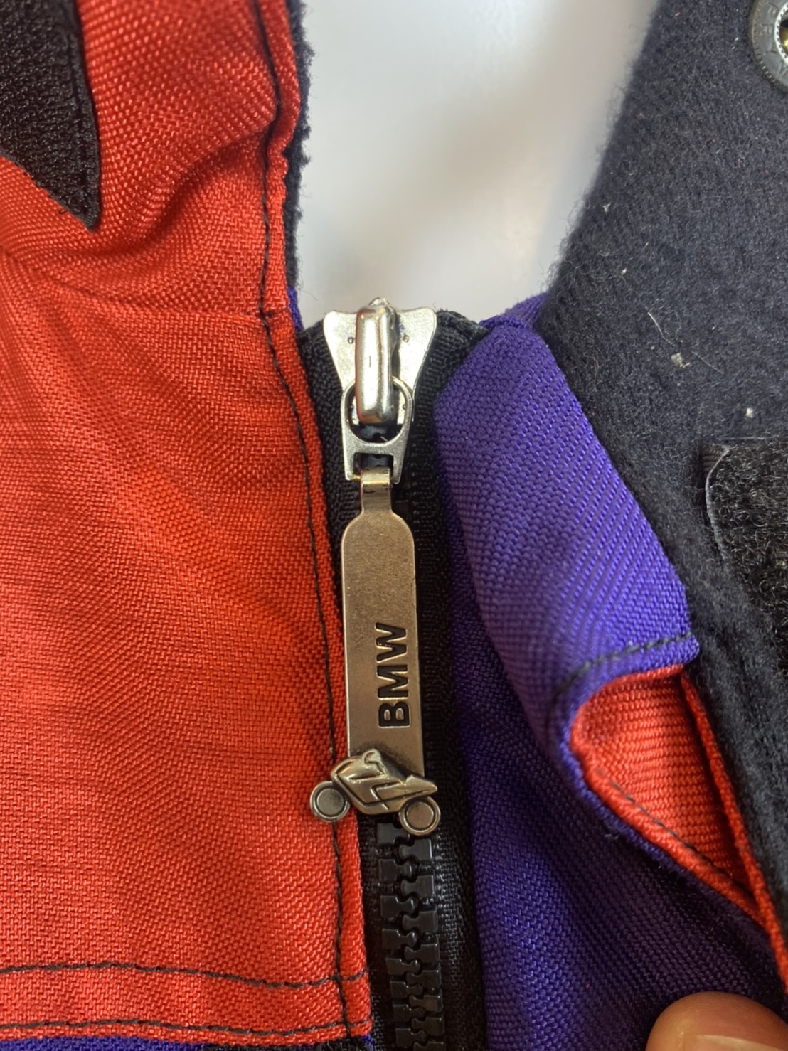 เสื้อขี่มอเตอร์ไซด์( มือสอง) RCT 656 (SALE) อก 50" ยาว 30" ยี่ห้อ ** BMW**