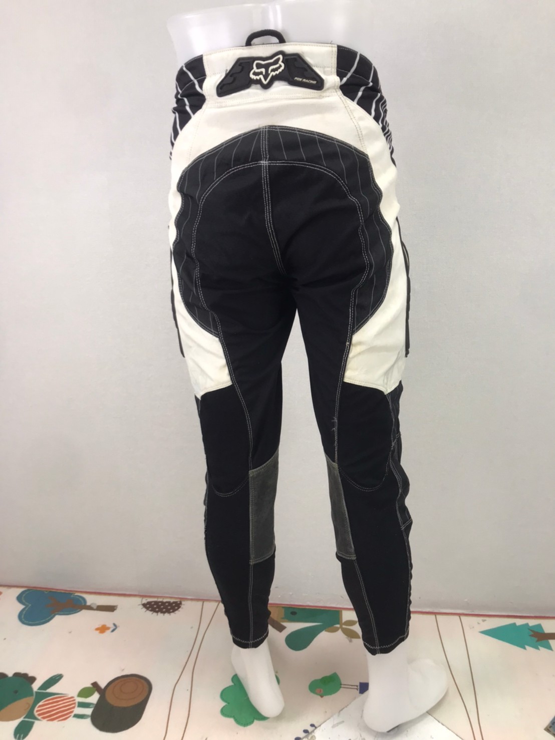กางเกงขี่มอเตอร์ไซด์ ( มือสอง ) E&A 132 : เอว 28-30" ยาว 27" ** FOX **