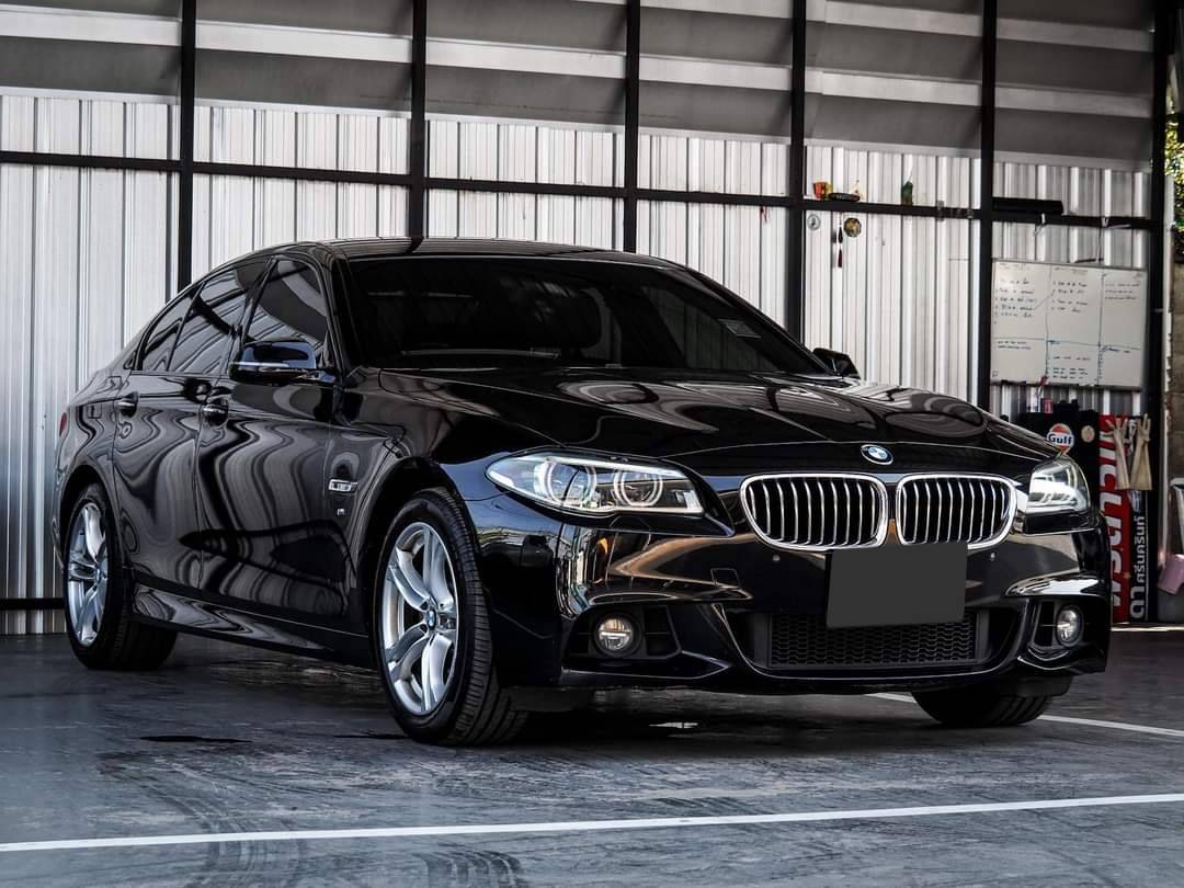 BMW 528i M Sport LCI ปี 2015 สีดำ