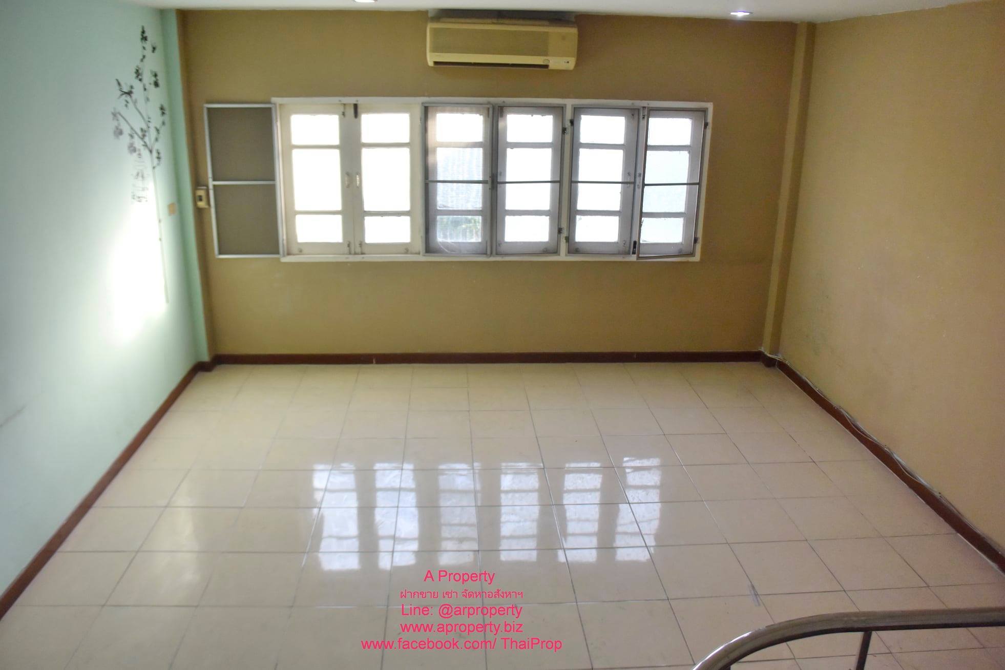 ให้เช่าบ้าน 3 ชั้น .ตรงข้ามเซ็นทรัลแจ้งวัฒนะ เลี้ยงสัตว์ได้