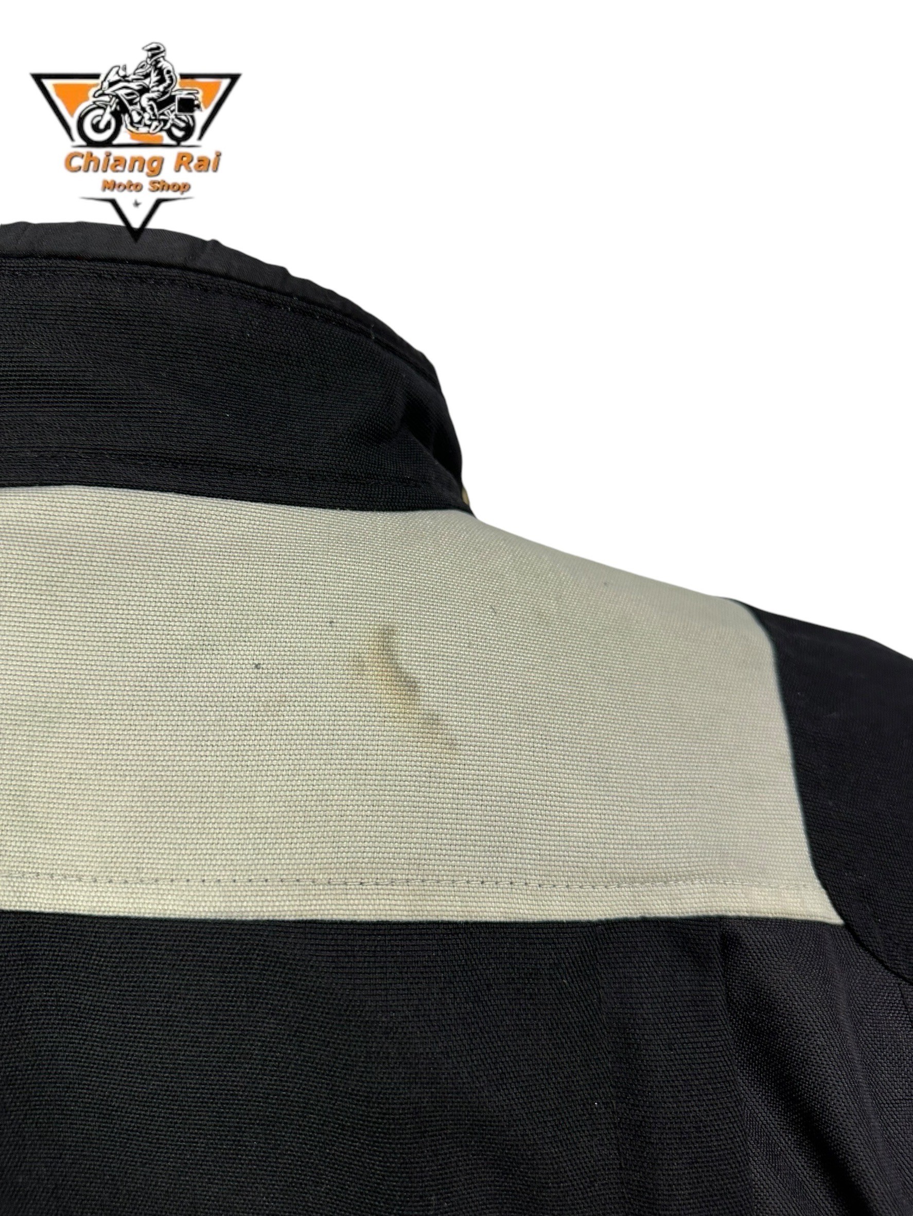 เสื้อขี่มอเตอร์ไซด์( มือสอง) RCTA 652: อก 52" ยาว 30"(XL) **REV'IT!**