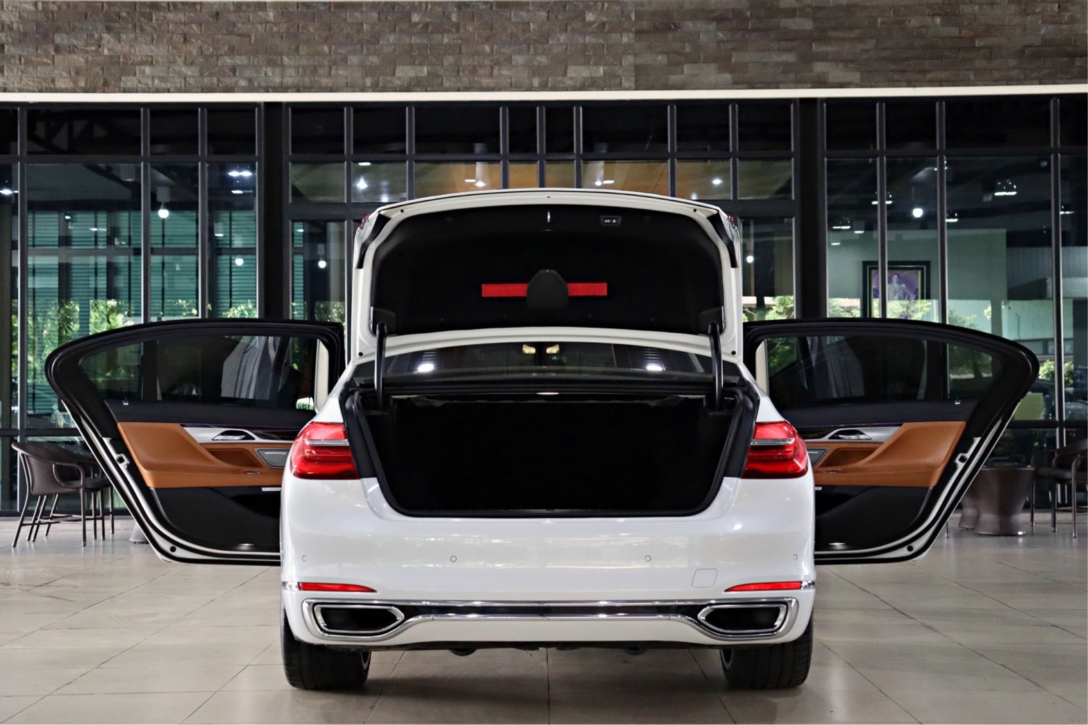 BMW 740Li Pure Excellence (G12) ปี 2016