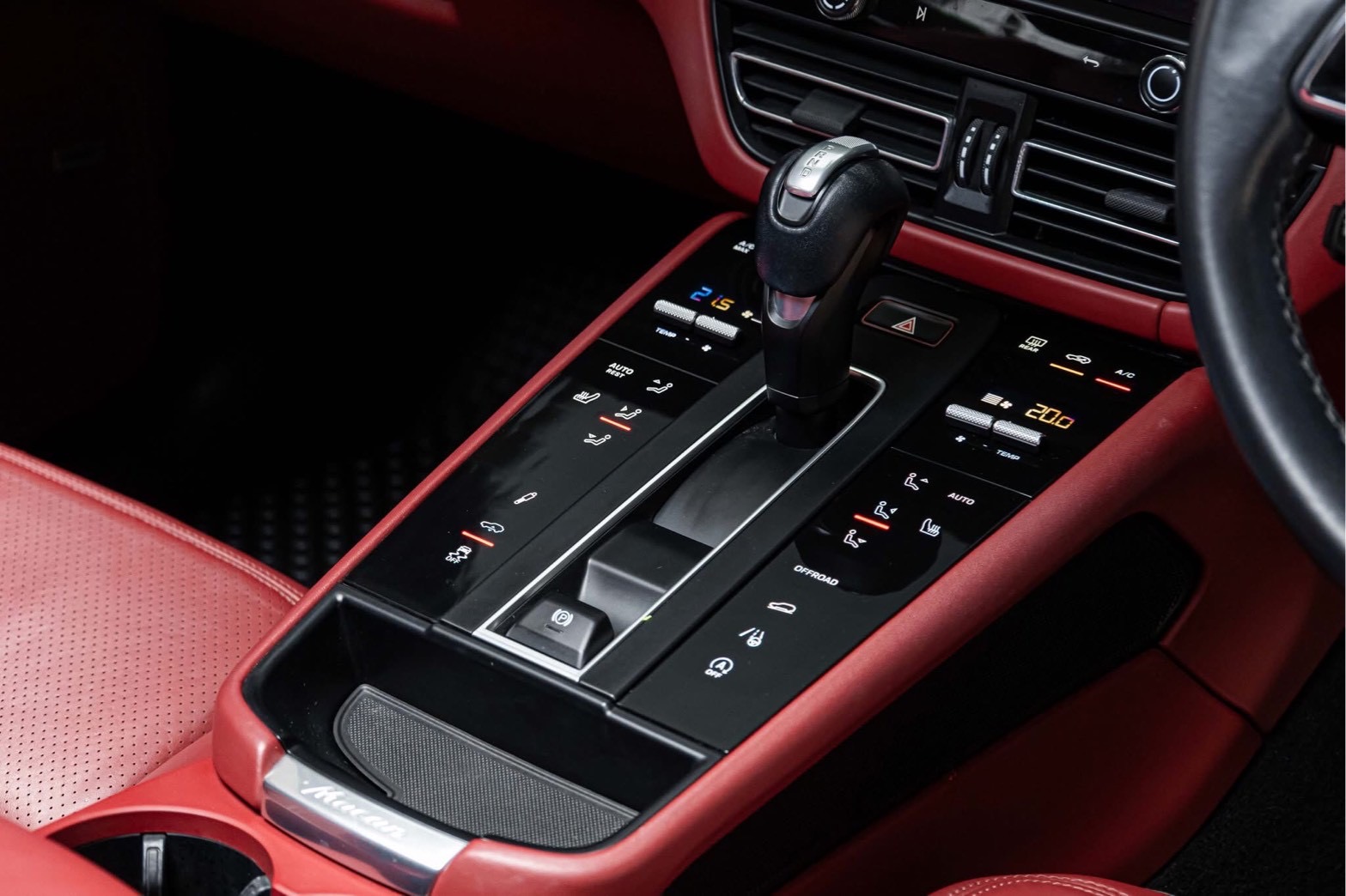 Porsche Macan 2.0 turbo ปี 2022