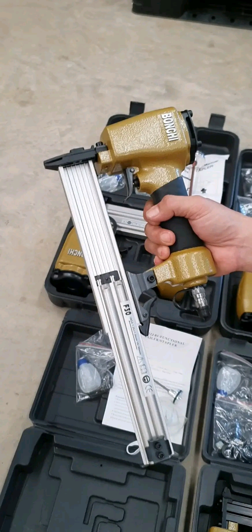 แม็กลม ปืนยิงแม็กลม ยี่ห้อ BONCHI