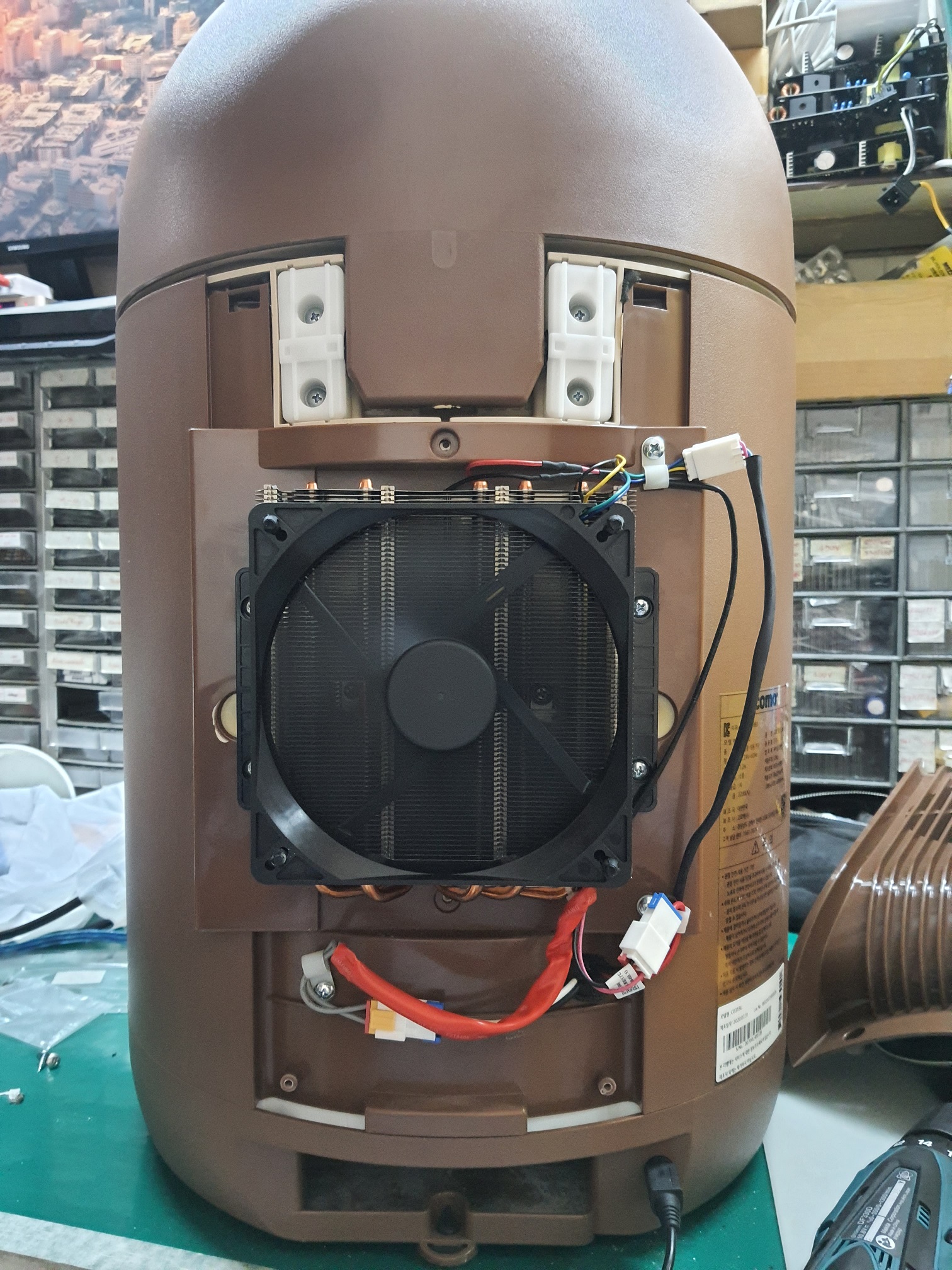 ซ่อมตู้เย็นมินิ sally&brown ยี่ห้อ CCOMO รุ่น C031BU อาการไม่เย็น