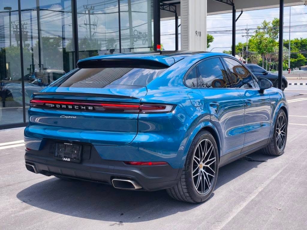 PORSCHE CAYENNE 3.0 HYBRID COUPE MOONLIGHT BLUE ปี 2025