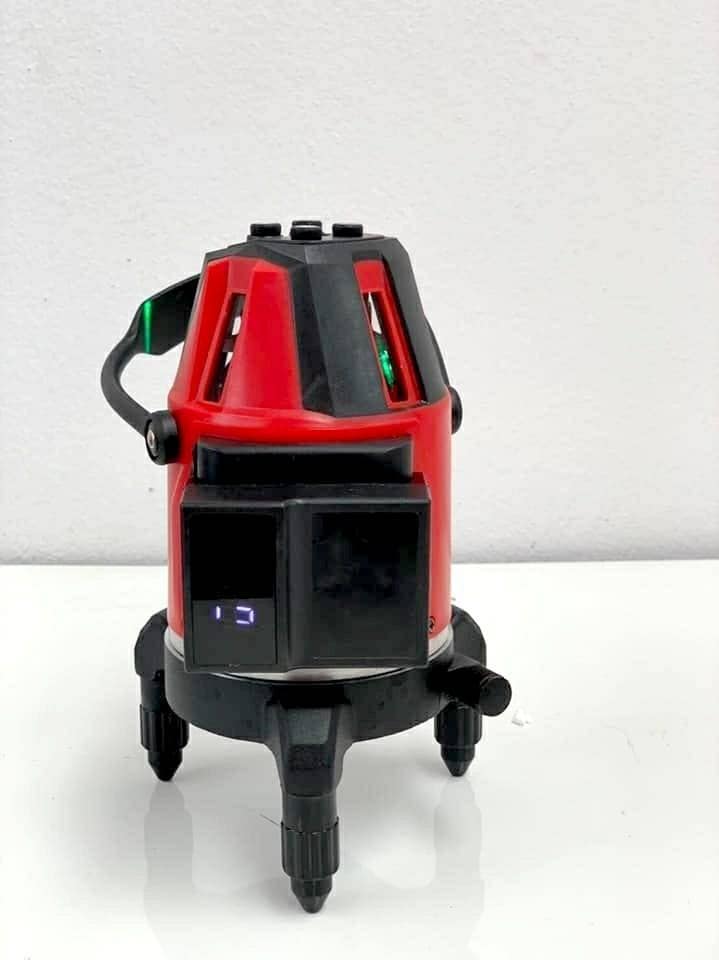 เครื่องวัดระดับเลเซอร์สีเขียว ETOP 5เส้น5สาย+ขาและอุปกรณ์ครบชุด