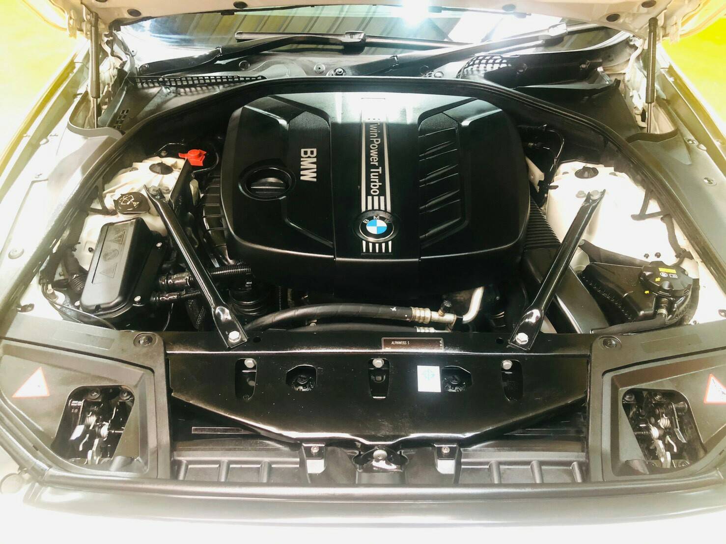 BMW 525d M-SPORT LCI ปี 2015
