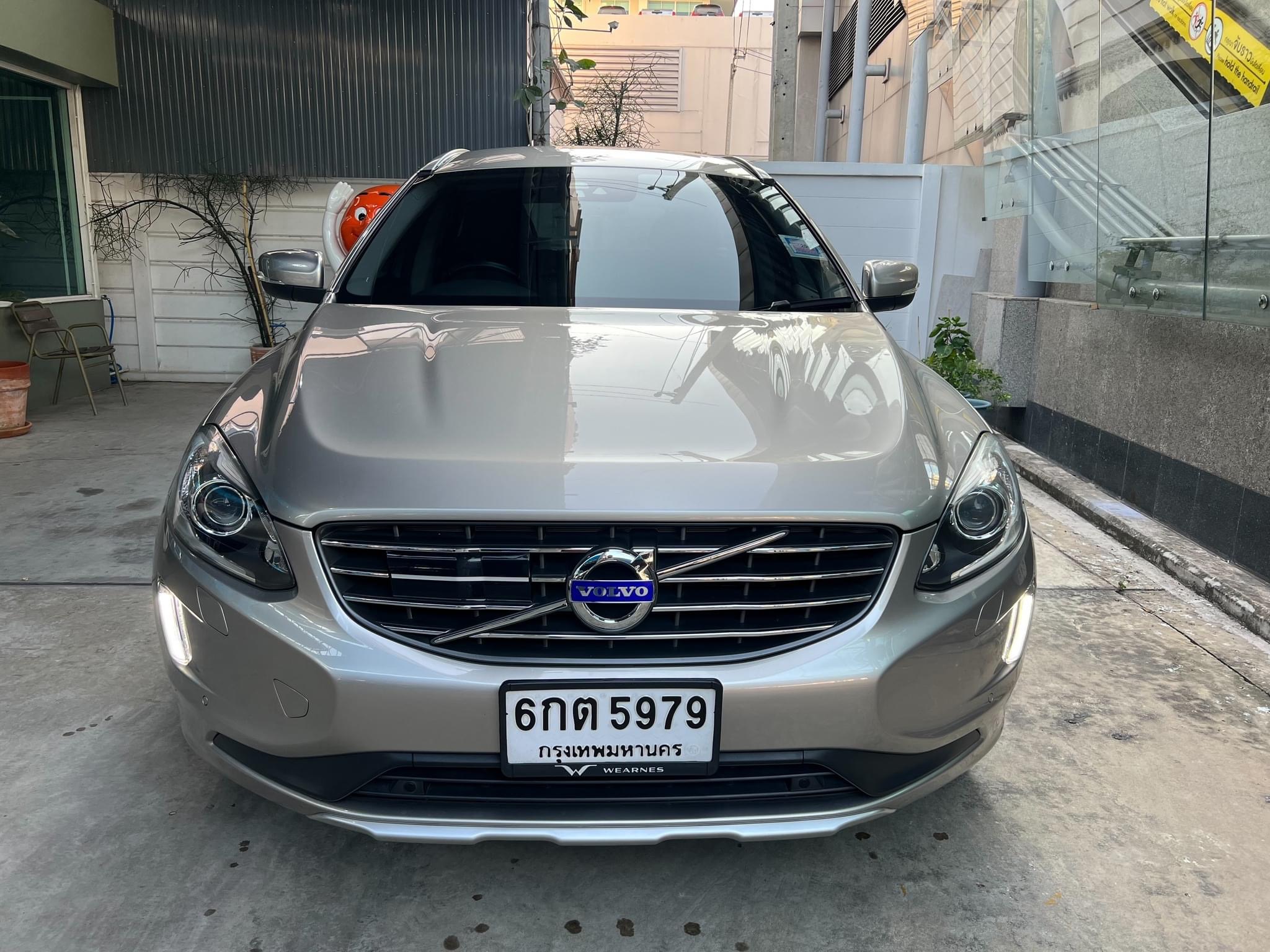VOLVO XC60 2.0 D4 ปี2017