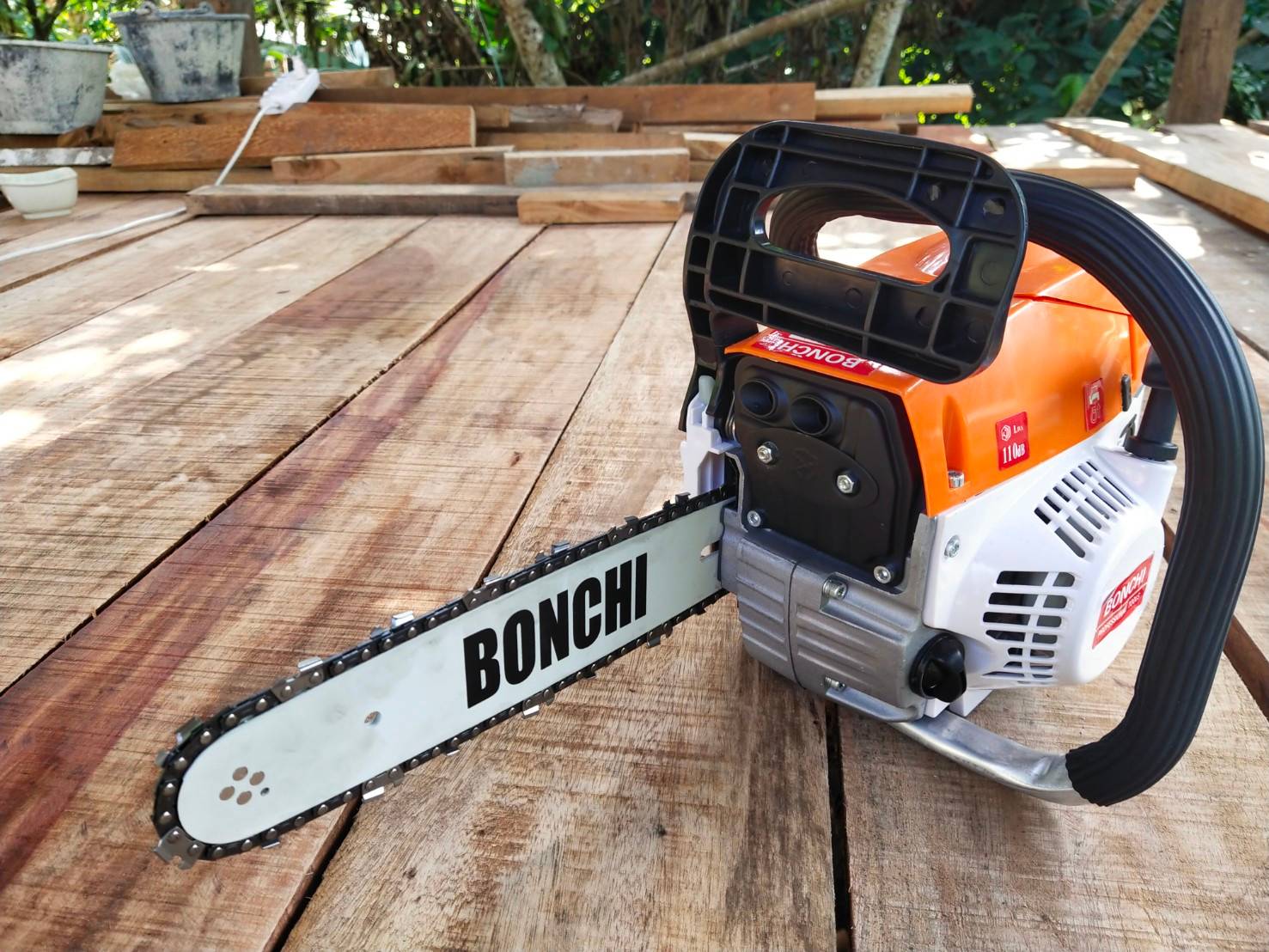 เลื่อยยนต์ Bonchi รุ่นเครื่องใหญ่ โซ่ 3 เส้น และ บาร์ 2 อัน