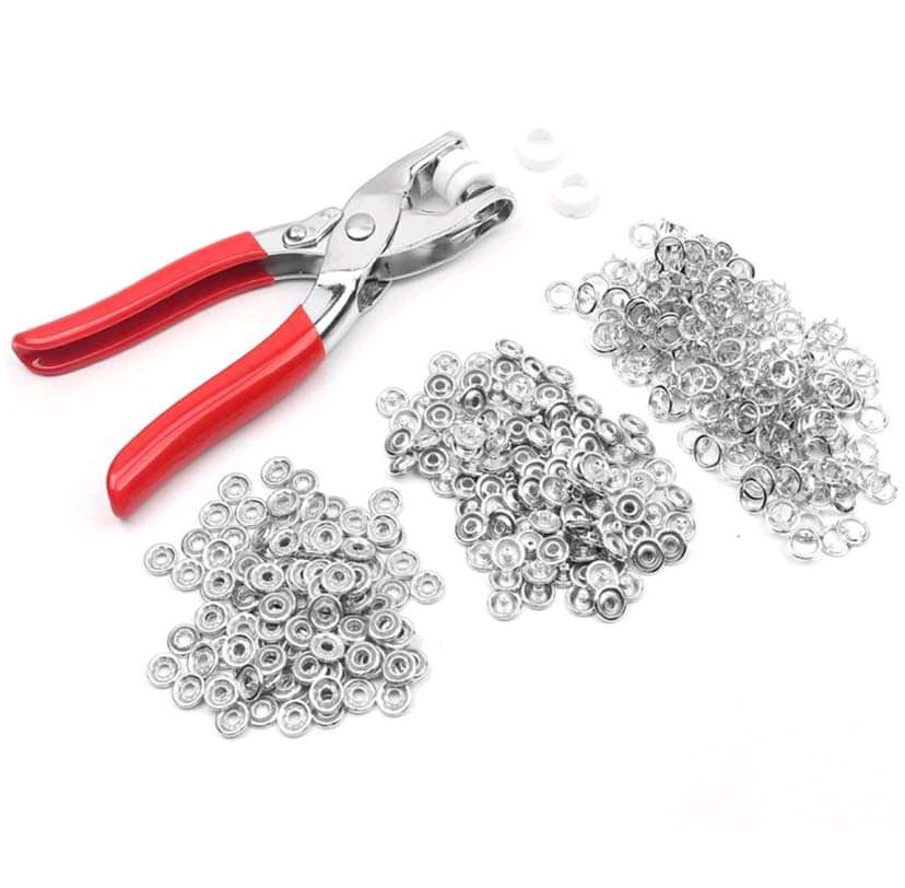 คีมตาไก่ ชุดตอกพร้อมกระดุม 9.5 มม จำนวน 200 ชิ้น