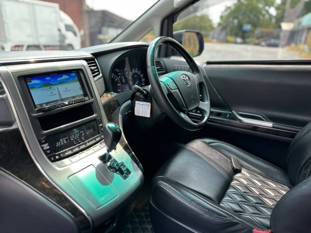 Toyota Vellfrie 2.4 Zg Edition ปี 2014 แท้