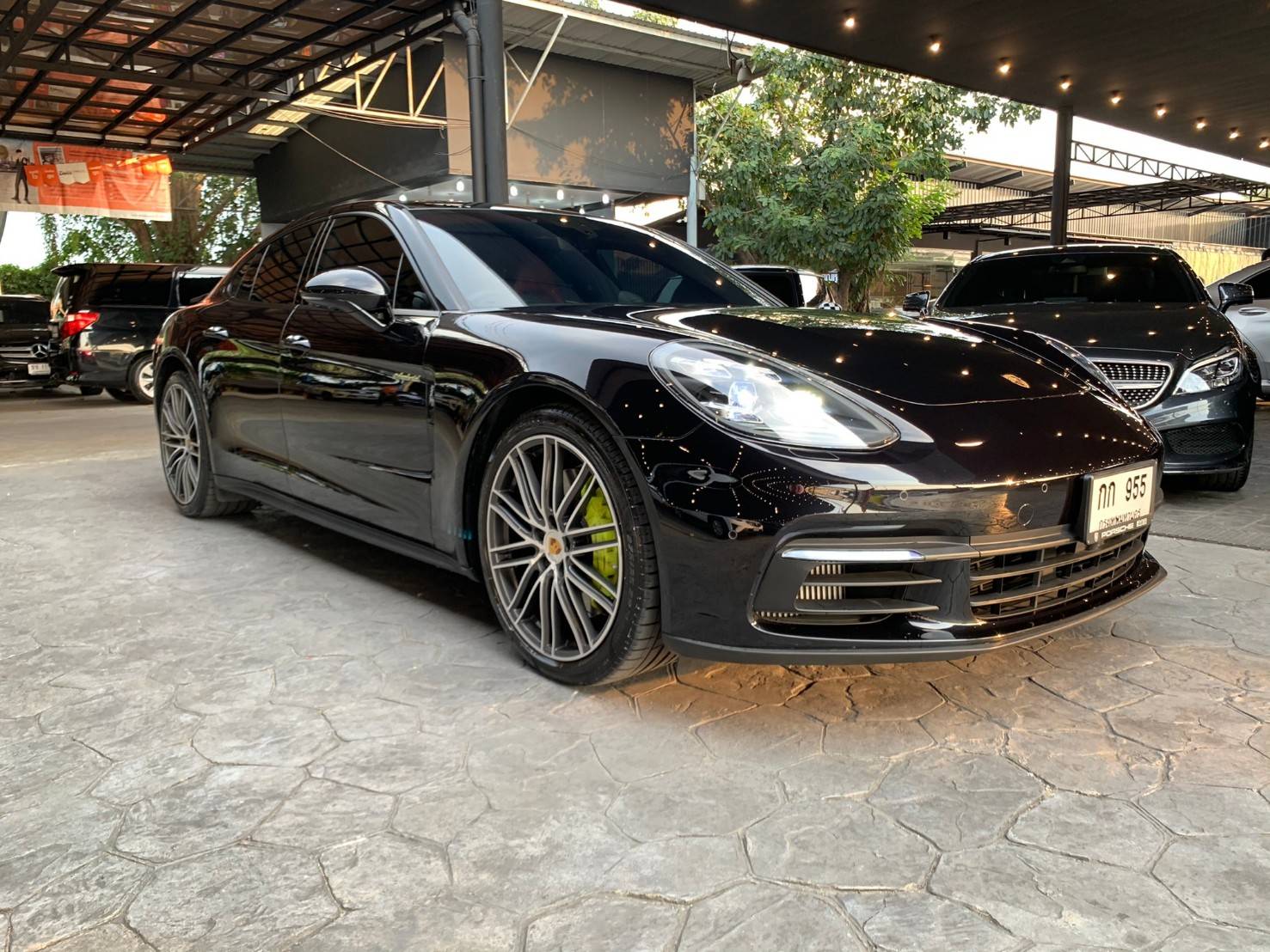 Porsche Panamera 4 E Hybrid ปี 2019