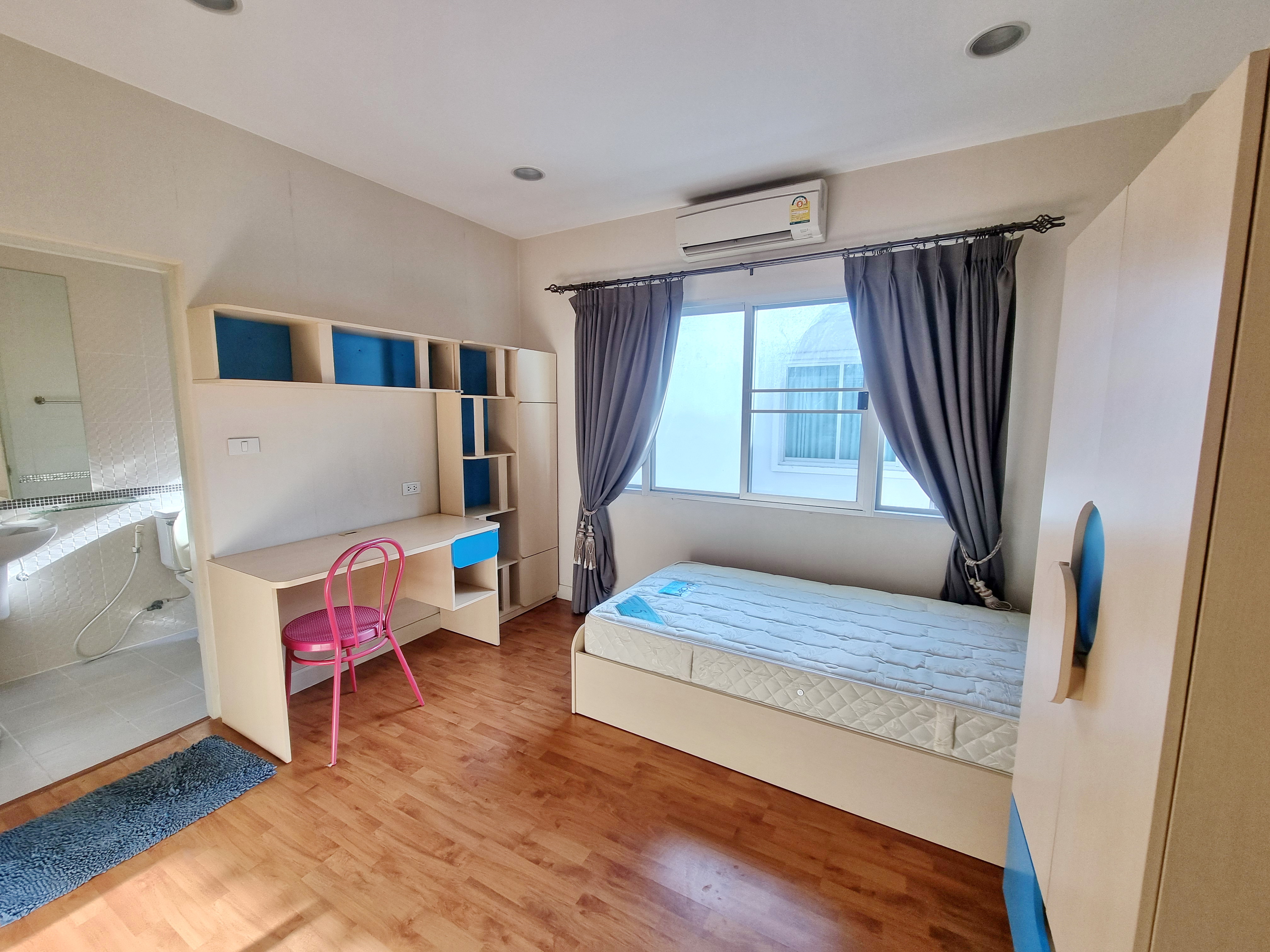 ให้เช่า บ้านเดี่ยว เลี้ยงสัตว์ได้ ไลฟ์-บางกอก-บูเลอวาร์ด-ราชพฤกษ์-รัตนาธิเบศร์ ใกล้โรบินสัน ไลฟ์สไตล์ ราชพฤกษ์