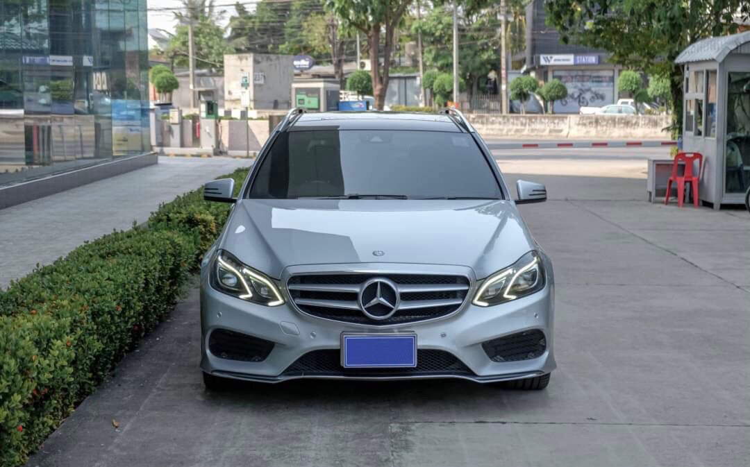 Mercedes Benz E300 Hybrid Estate AMG ปี2015