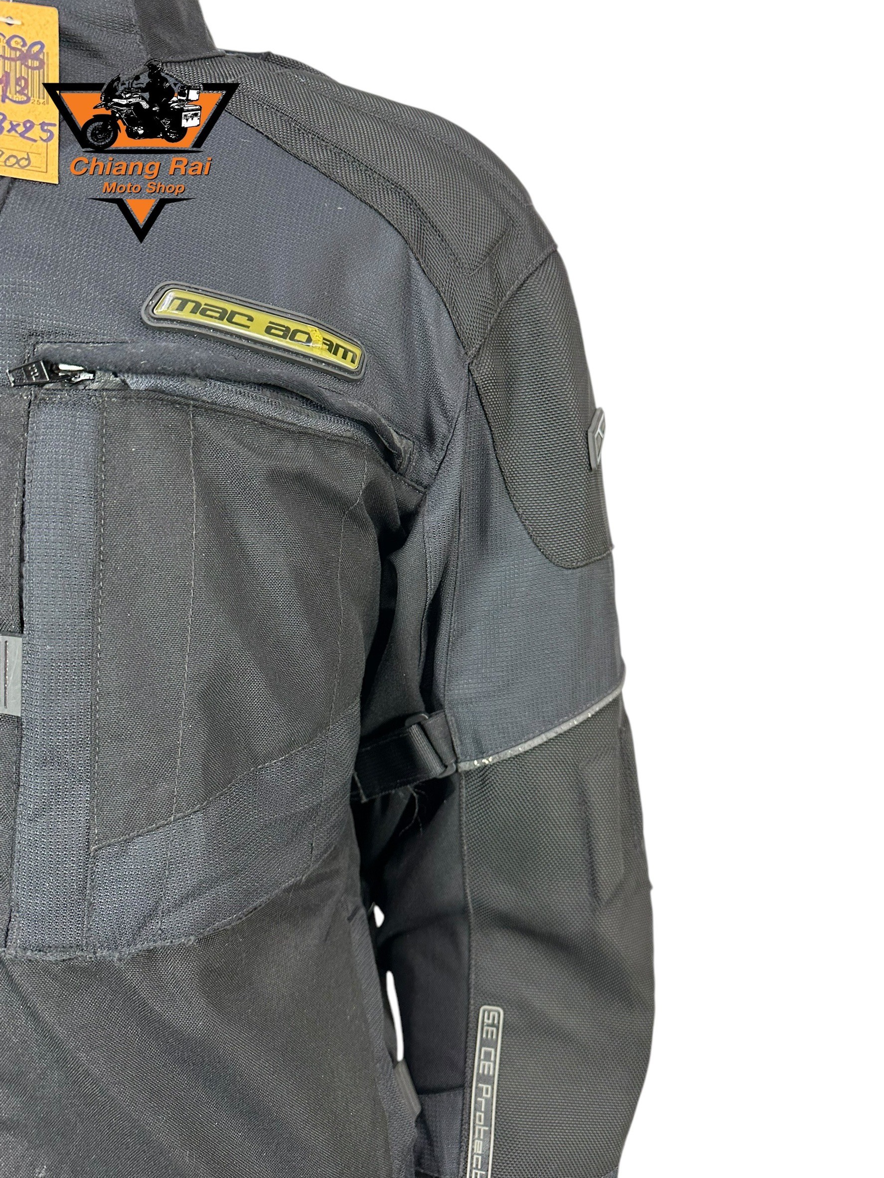 เสื้อขี่มอเตอร์ไซด์( มือสอง) CRSB 013 : อก 48" ยาว 25" (L) **Macadam**