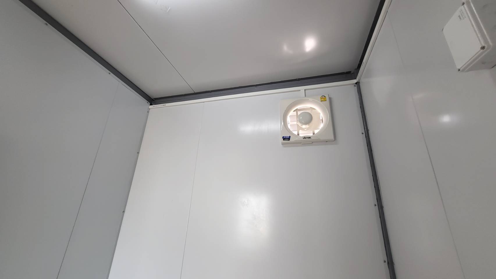 ตู้ออฟฟิต ผนัง สำเร็จรูป กั้น 2ห้อง ขนาด 3x6ม.