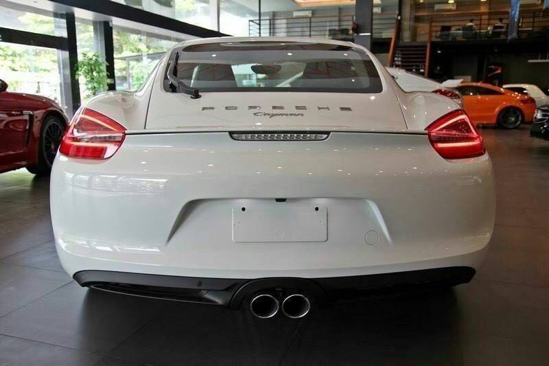 Porsche Cayman ปี 2015