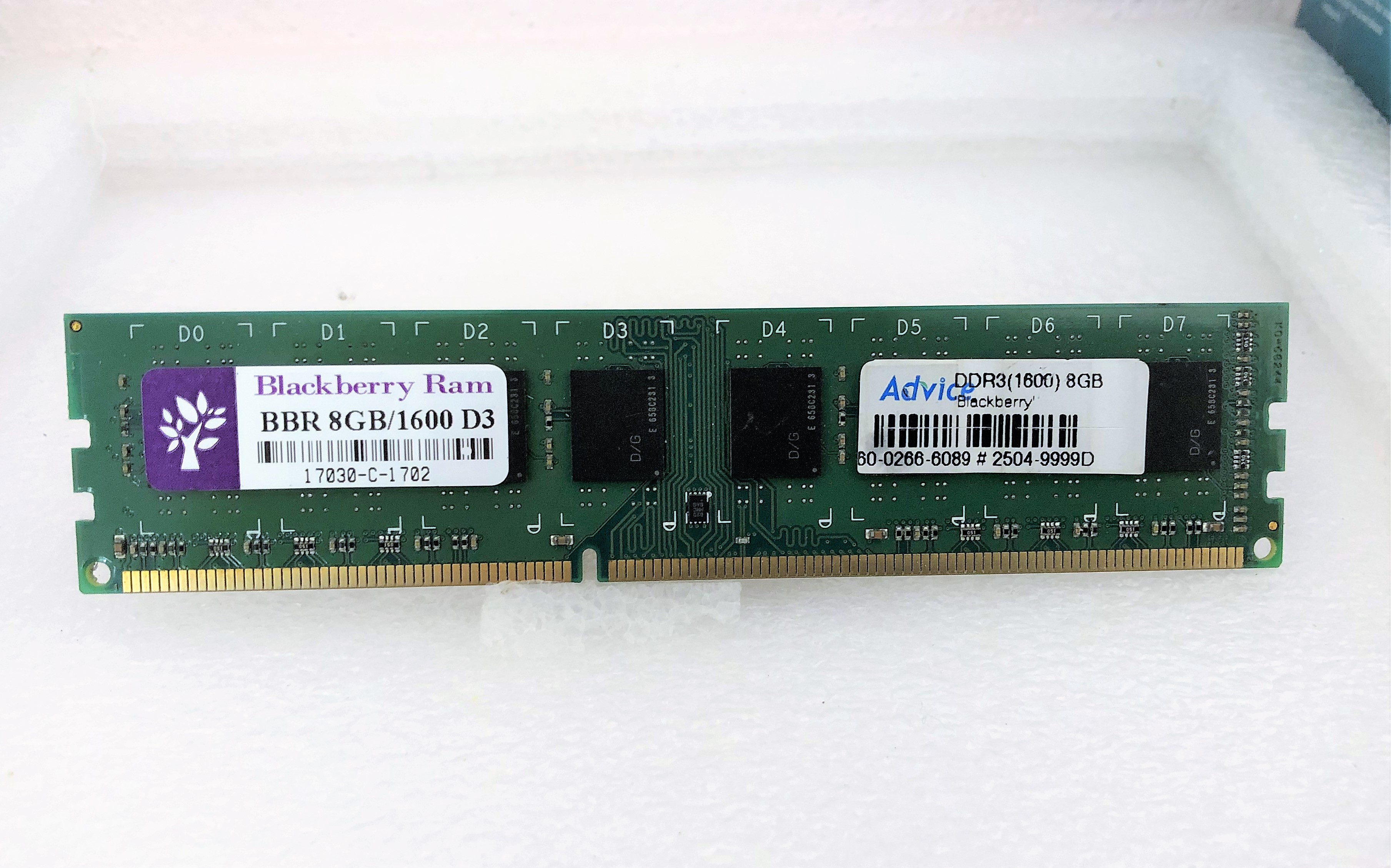 Ram blackberry ddr3 8G Bus1600 16ชิพ