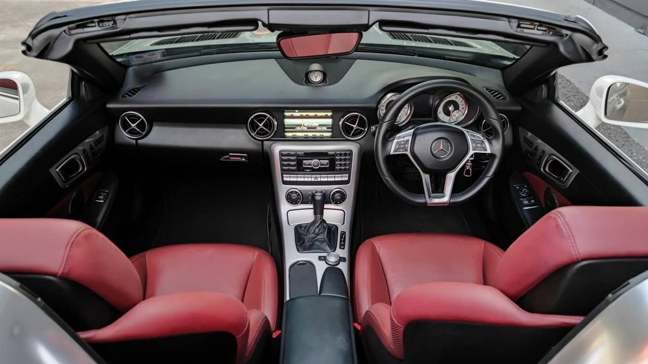 Mercedes Benz SLK 200 AMG ปี2012