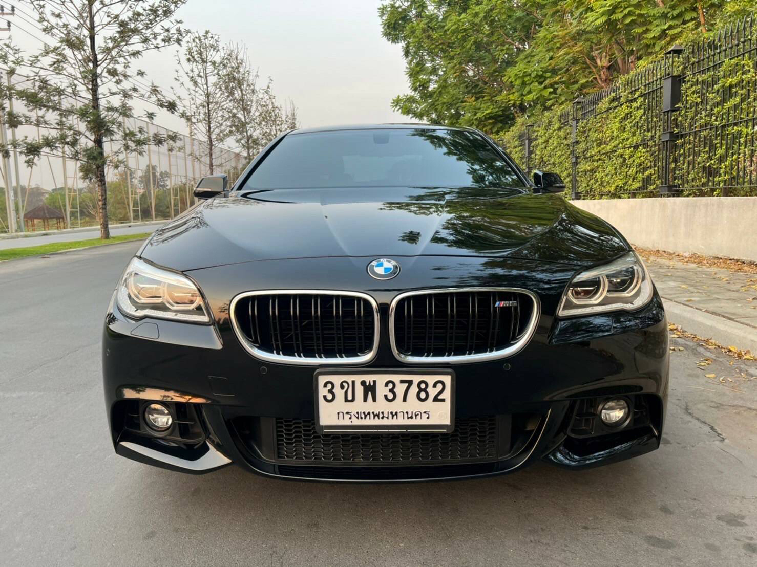 BMW 528i M Sport สีดำ Model F10 Lci ปี 2015