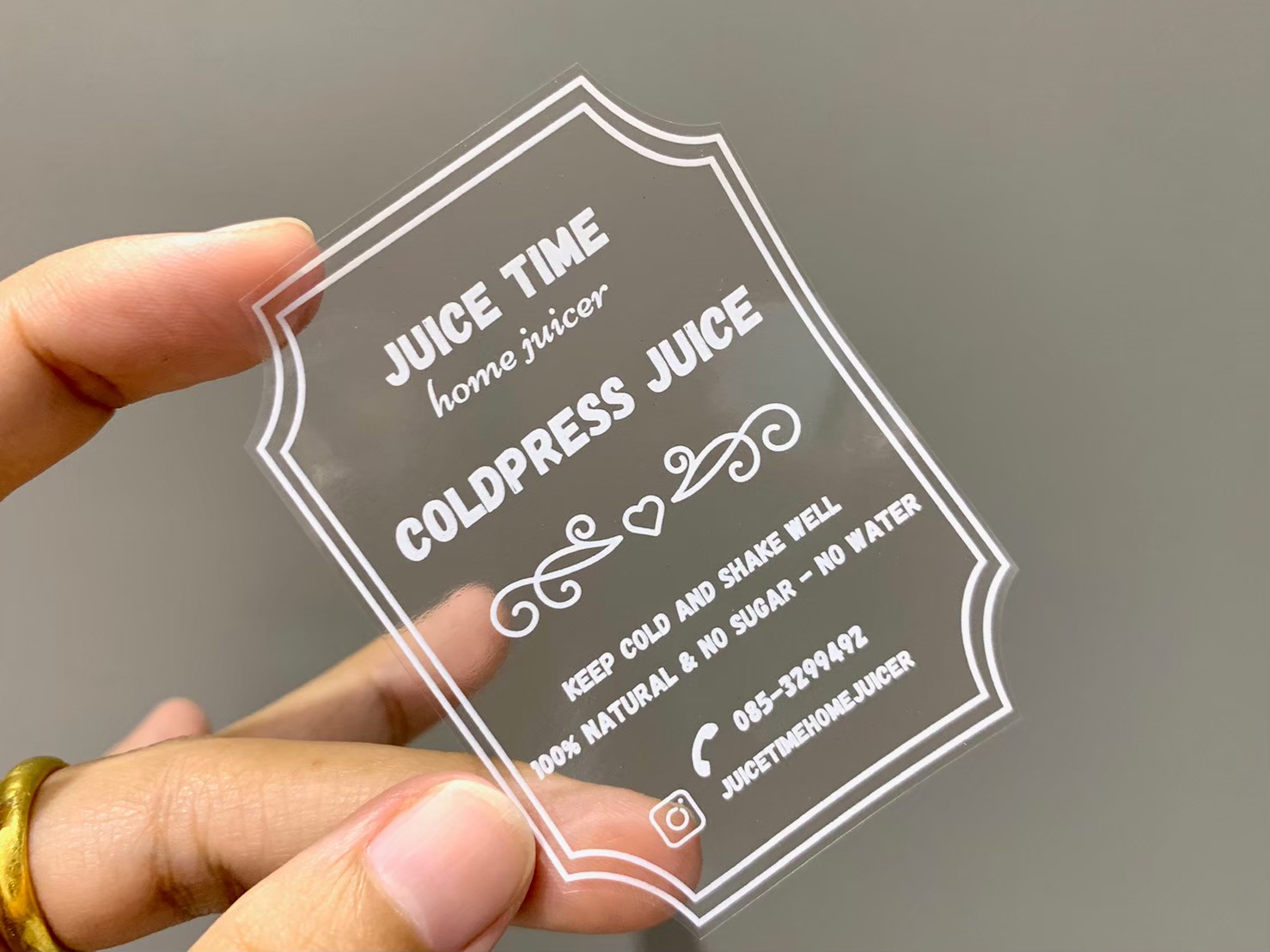 ฉลากสินค้าใสตัวหนังสือขาว สติ๊กเกอร์ใสพิมพ์สีขาว พิมพ์หมึกขาว