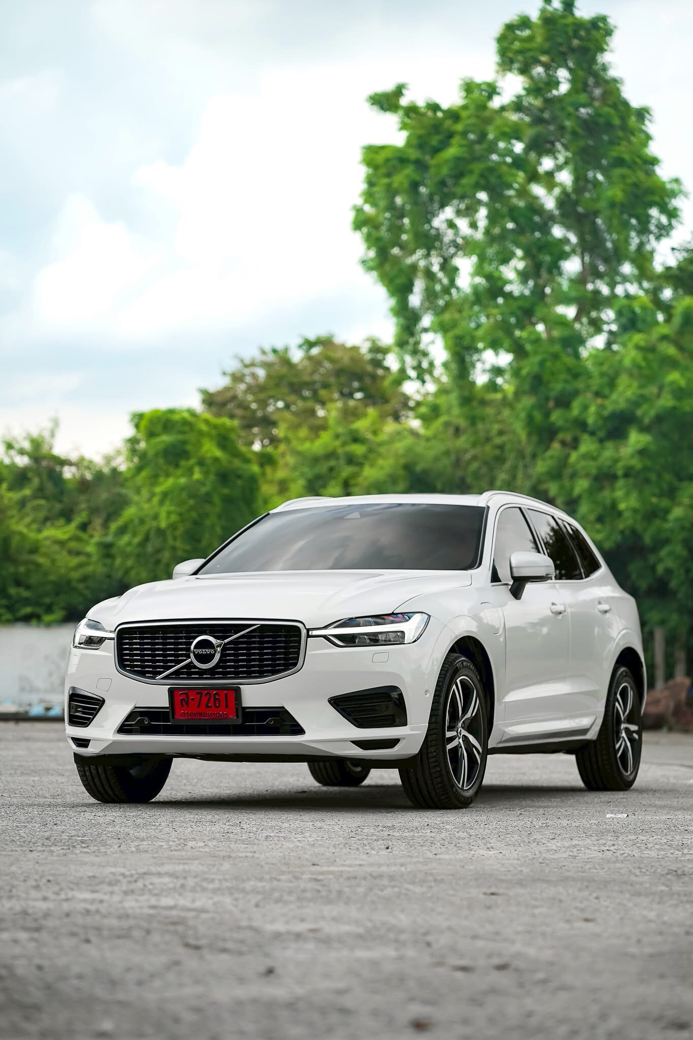Volvo XC60 T8 Plug-in Hybrid R-Design ปี 2019