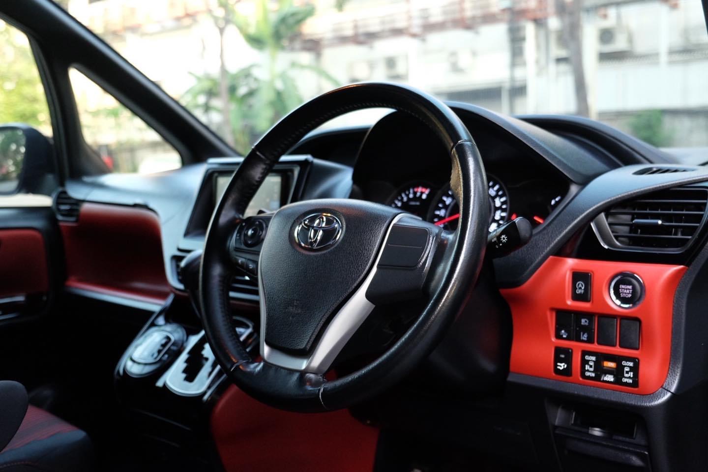 Toyota VOXY (ZS) ตัวไมเนอร์เชน ปี 2020