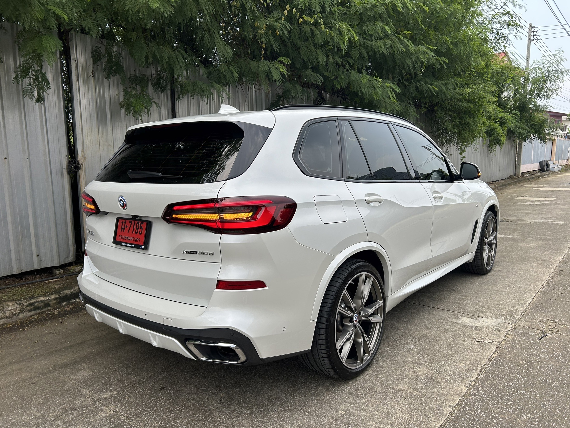 BMW X5 30d ปี 2022 แท้