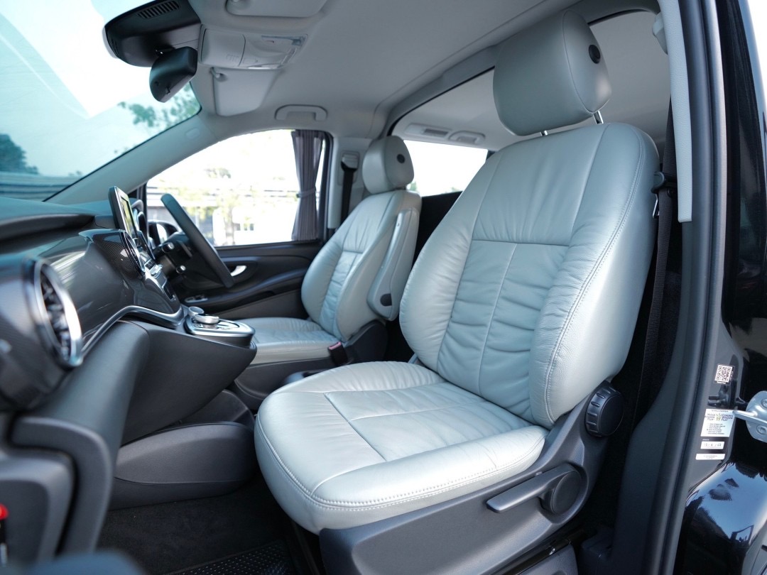 Mercedes Benz V220d ปี 2020