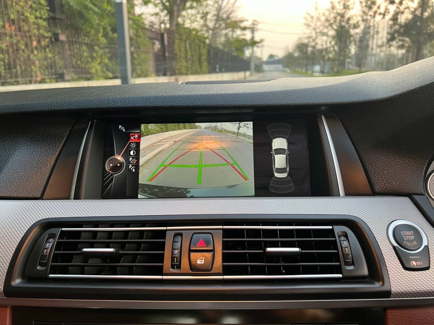 BMW 528i M Sport สีดำ Model F10 Lci ปี 2015